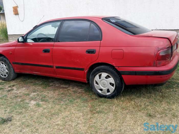 Машина Toyota Carina, фотография 2