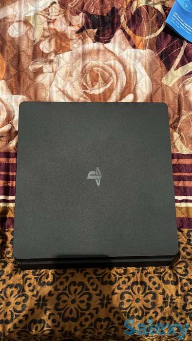 Продам игровую приставку SONY PlayStation 4, фотография 2