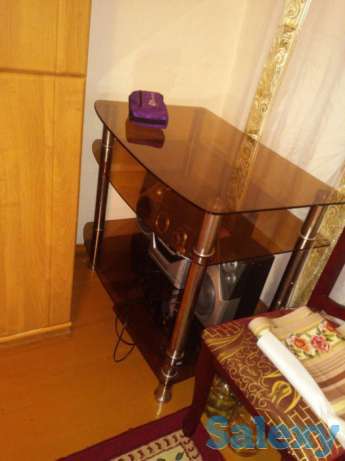 Журнальный столик, фотография 1