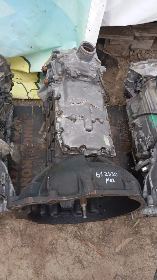 Nissan Patrol  ZD30 коробка механика, фотография 1