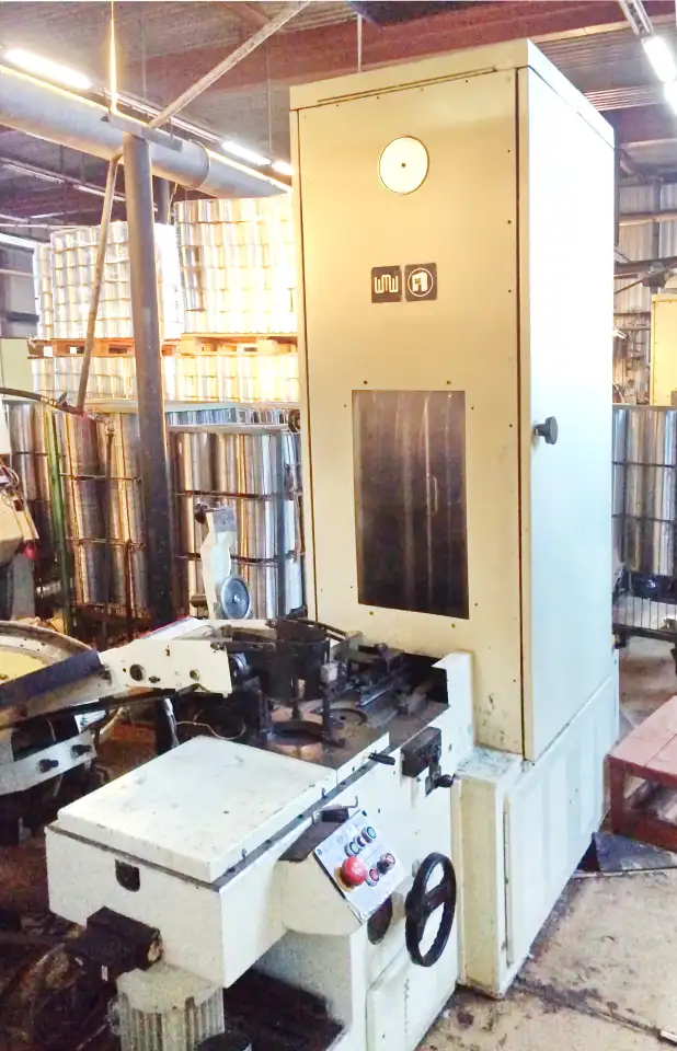 Жестяная банка Линия блема blema soudronic, фотография 9