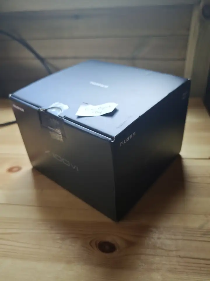 Цифровая камера FUJIFILM X100VI черная, фотография 1