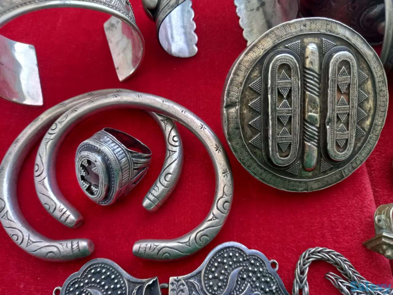 продам антикварные национальные украшения. серебро., фотография 5