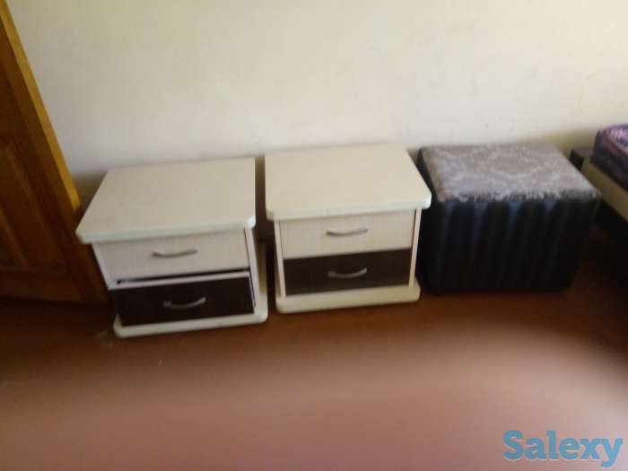 Продам 2 тумбочки и пуфик, фотография 1