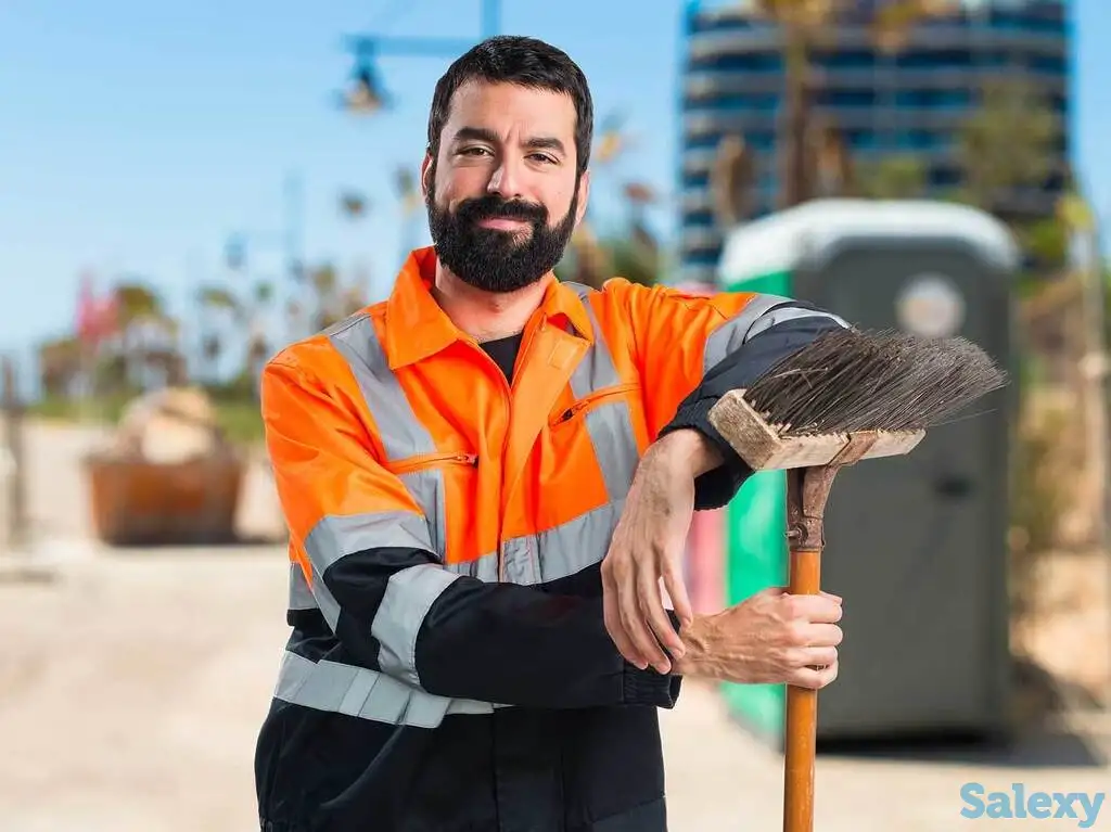 требуются уборщики и дворник, фотография 1