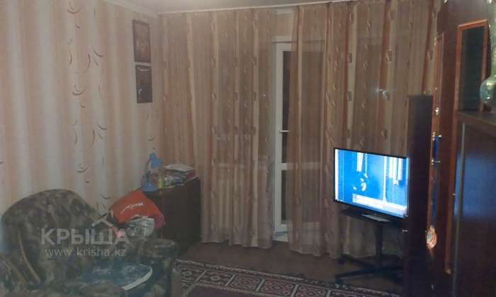 Продаю 2 ком кв на 3эт/5 эт дома не угловая теплая, фотография 2