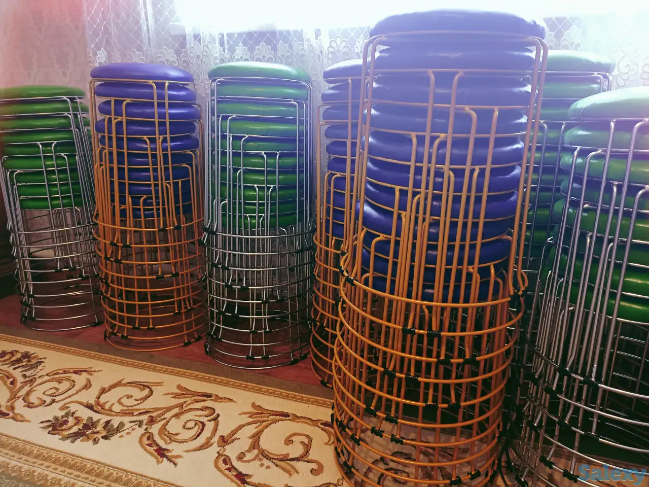 Стулья оптовая цена ярко красочная кожа железный ножки круглые, фотография 1