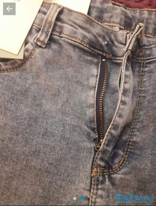 Продам новые джинсы только нет клепки, фотография 2