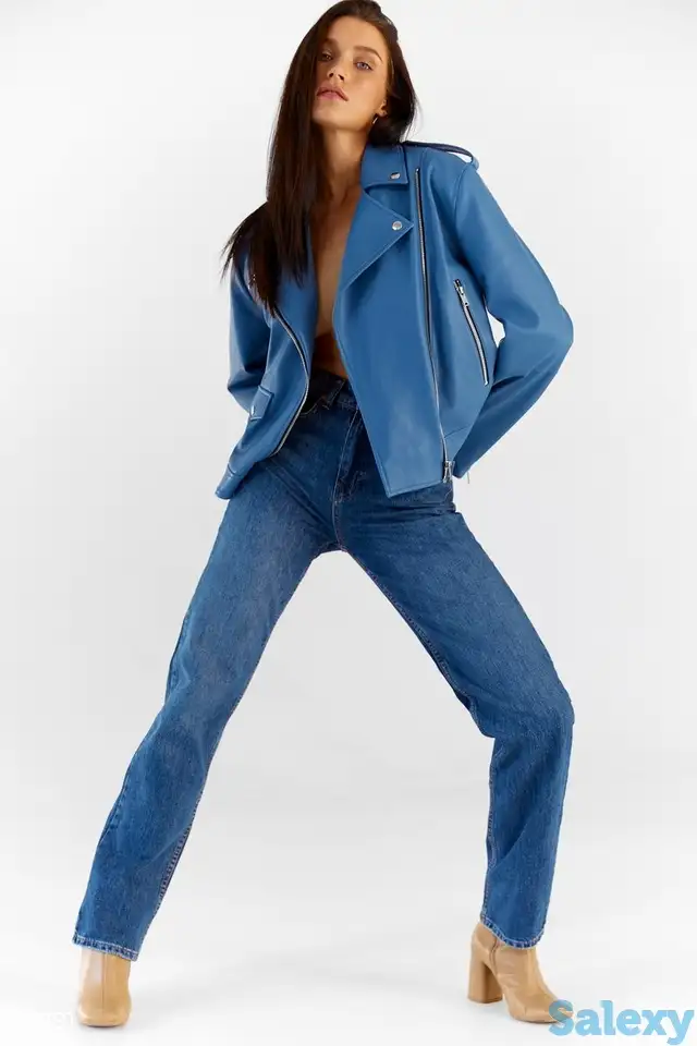 Прямые темно-синие джинсы, фотография 1