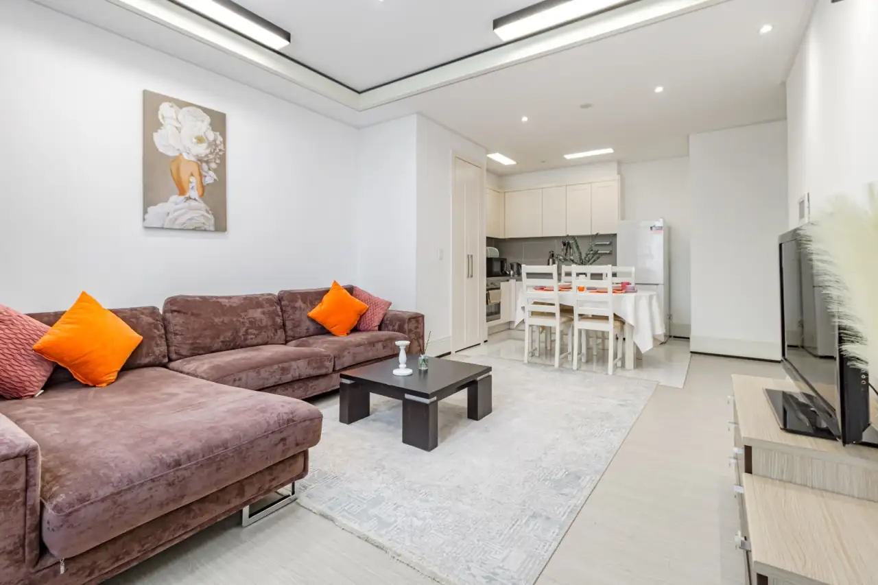 Апартаменты рядом с Пирамидой, Хазрет Султан, Нажимеденова 4/1, фотография 4