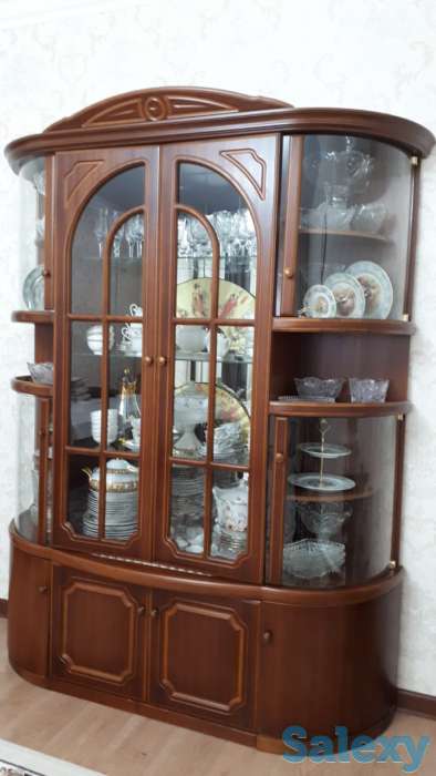 продам сервант, фотография 2