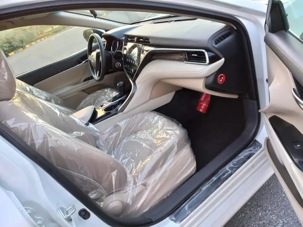 Продам Тойоту Камри 2019г., фотография 2