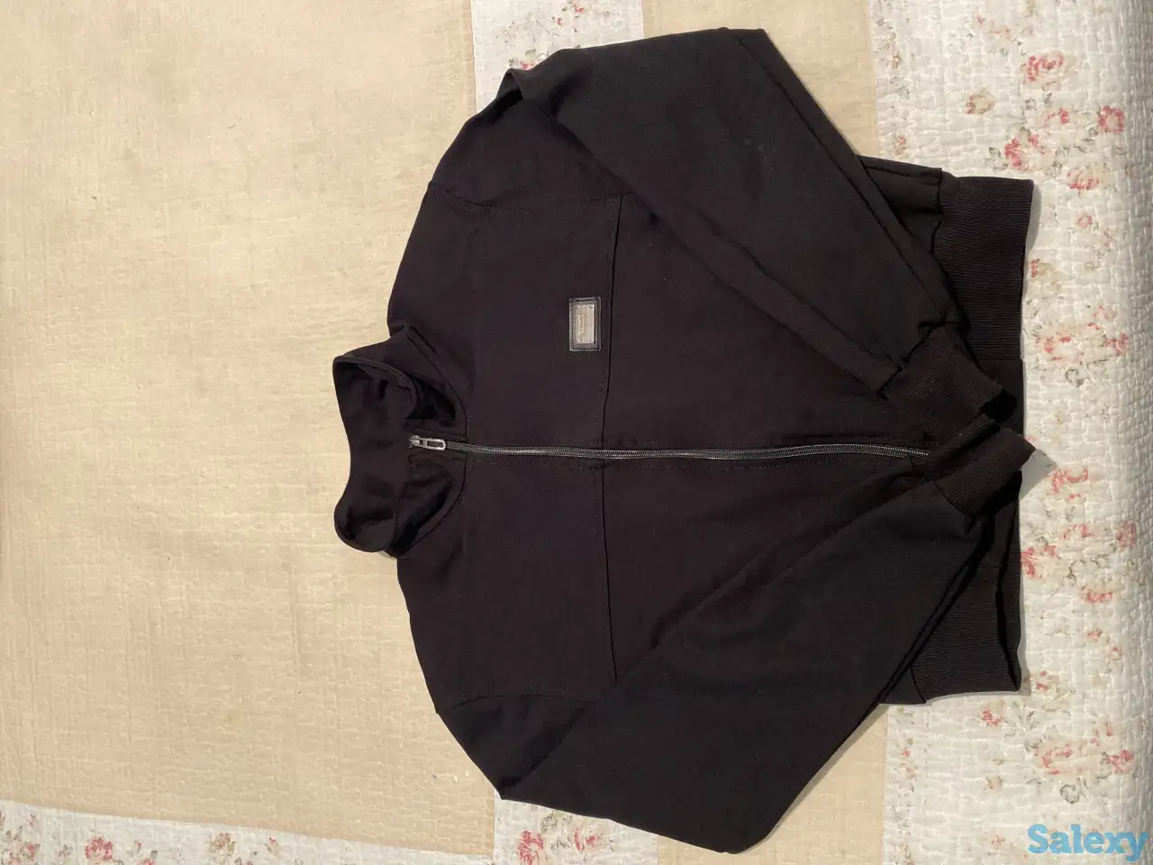 Кофта короткая на замке, фотография 1