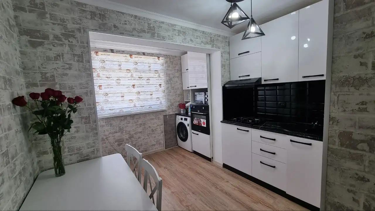 Продам 2-комнатную квартиру, 17 микрорайон, фотография 4