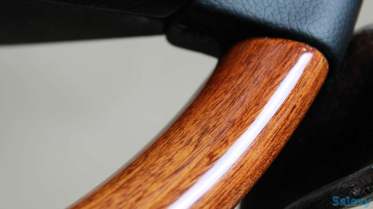 Перетяжка и реставрация руля автомобиля, фотография 1