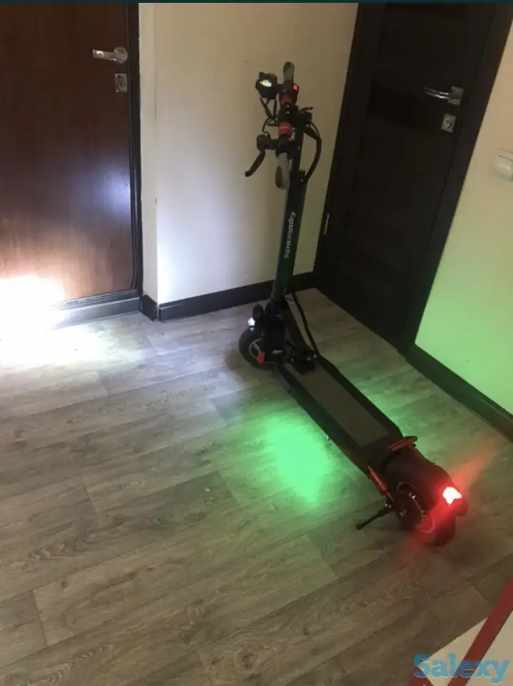 Электросамокат продам 180.000 состояние новое его цена 325тыс, фотография 1