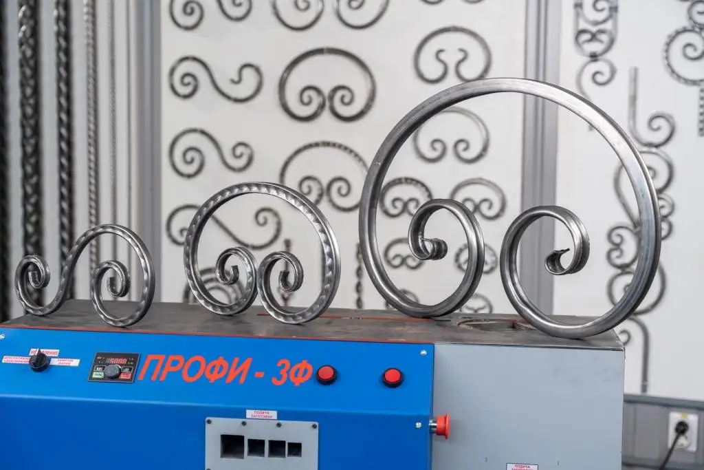 Кузнечно-гибочные станки ПРОФИ-3Ф, для художественной ковки и проката узора ромбовидная фактура на профильной трубе, фотография 10