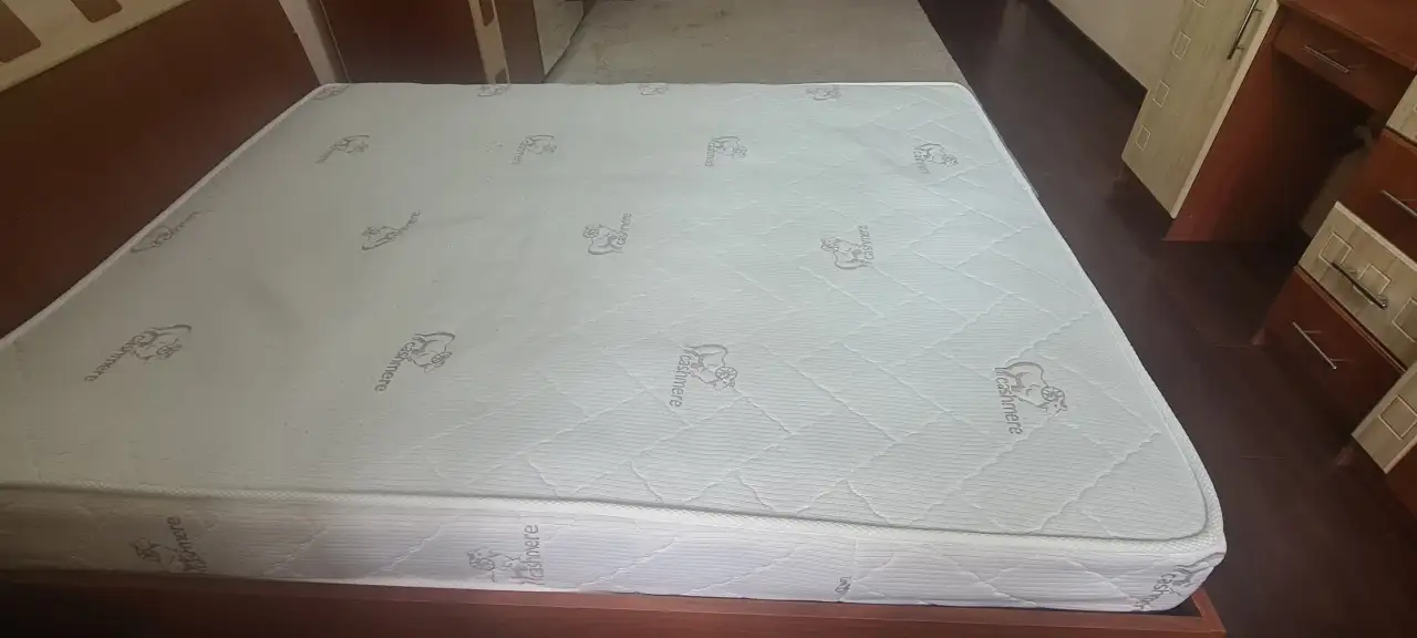 Продам спальный гарнитур и шифоньер!, фотография 3