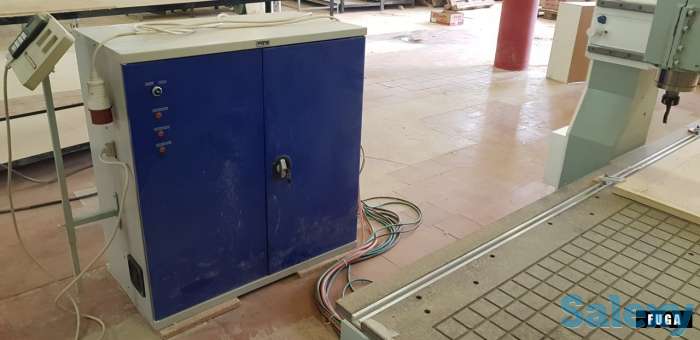 Универсальный фрезерно-гравировальный станок с 3-мя шпинделями., фотография 4