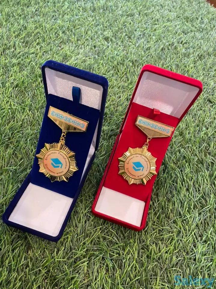 Нагрудный знак - орден, фотография 3