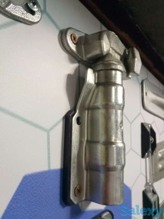 Фурнитура фургонная, фотография 1