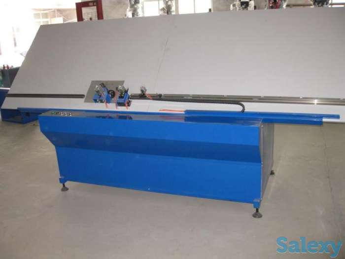 Автоматическая машина для загибки алюминиевых дистанционных рамок, фотография 1