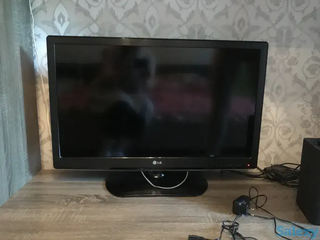Телевизор LG 32 дюйма, фотография 1
