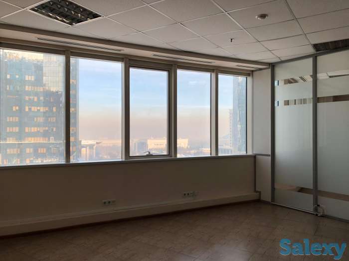Сдается просторный офис в БЦ 