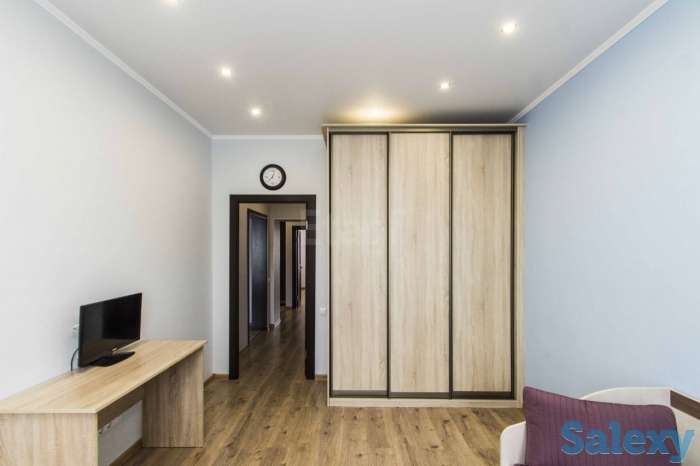 Шикарная квартира 95 кв. Россия г. Омск центр города, фотография 4