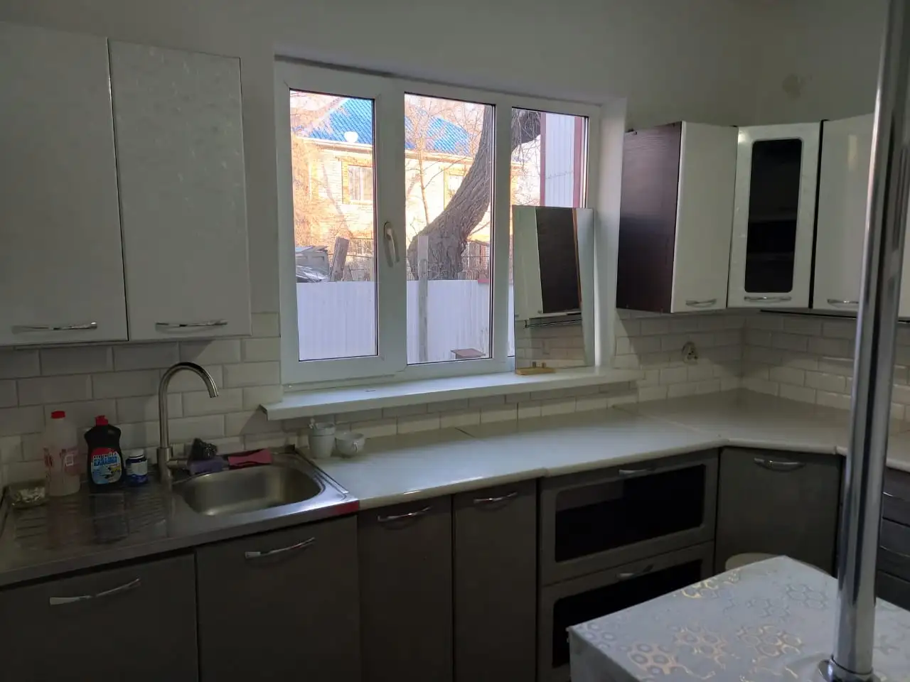 сдам помещение под склад 80кв. м. рядом строительный рынок Мерей, рынок Шыгыс. На улице Кунаева д. 143 угол улицы А, фотография 1