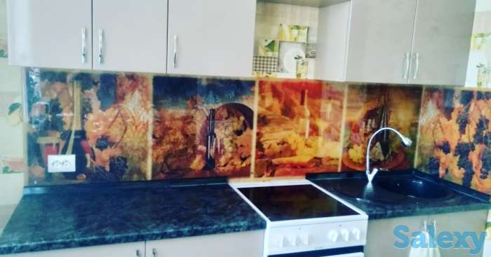 Стеклянные кухонные фартуки, фотография 1
