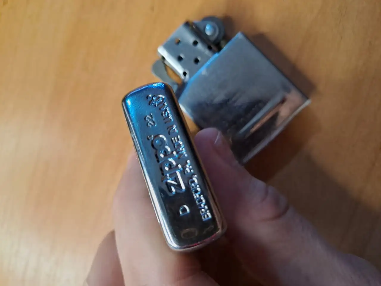 Продам зажигалку Zippo, фотография 2