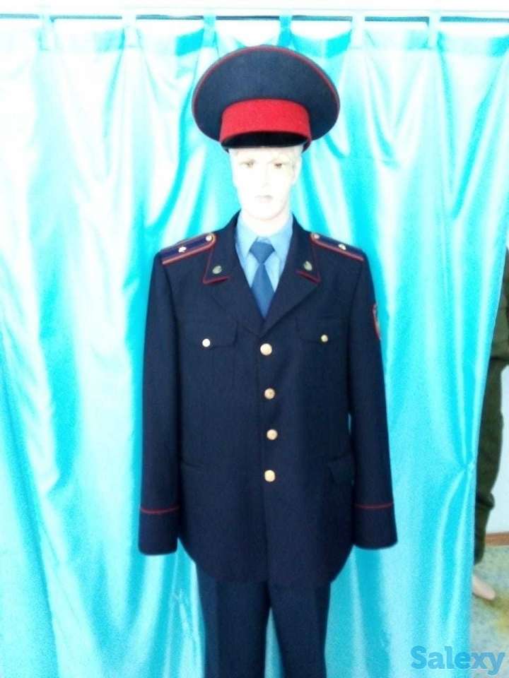 Распродажа одежды, фотография 1