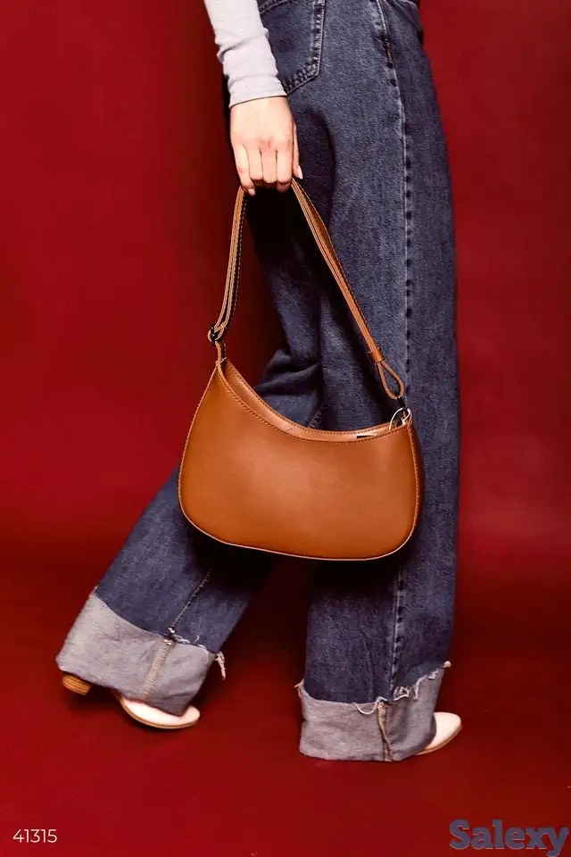 Коричневая сумка-багет из эко-кожи, фотография 1