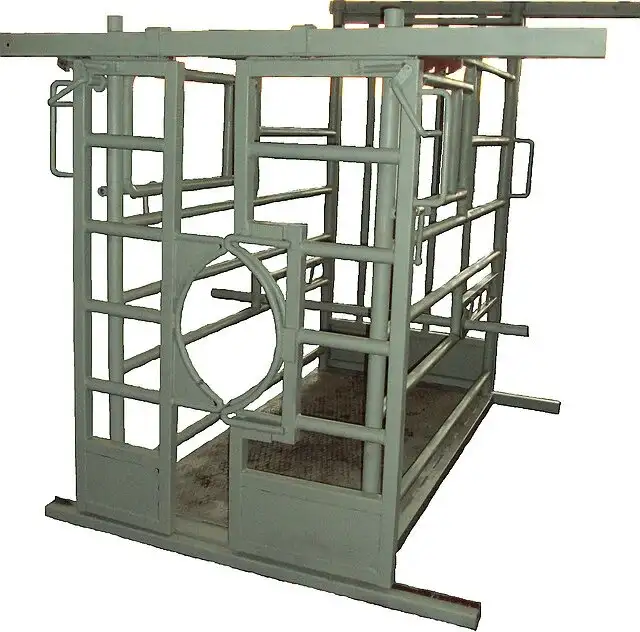 Станок для ветеринарной обработки животных, фотография 1