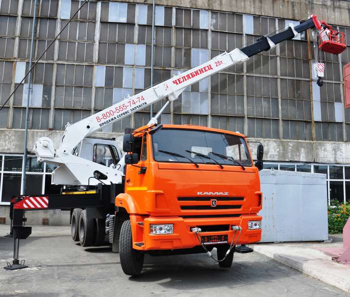 Автокран КС-55732, фотография 1