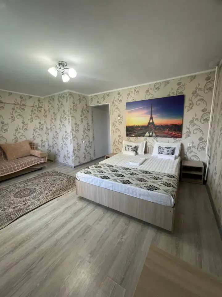 Аренда квартир посуточно, Назарбаева 127/133, фотография 1