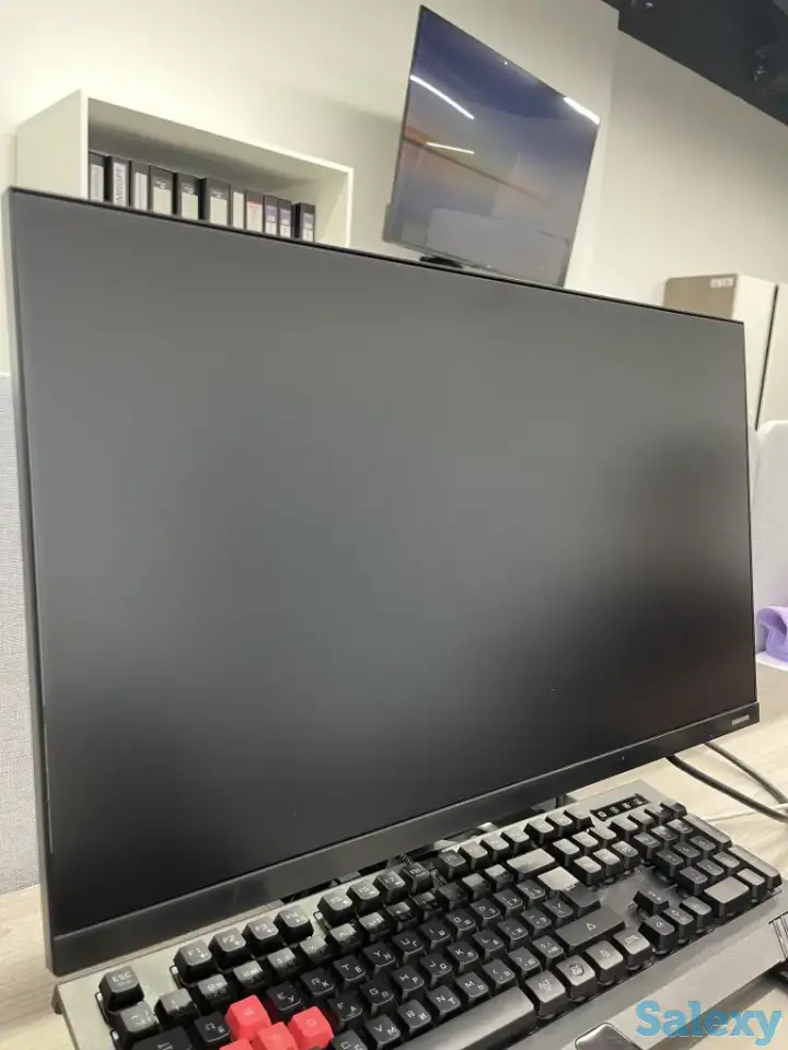 Монитор игровой Samsung, фотография 1