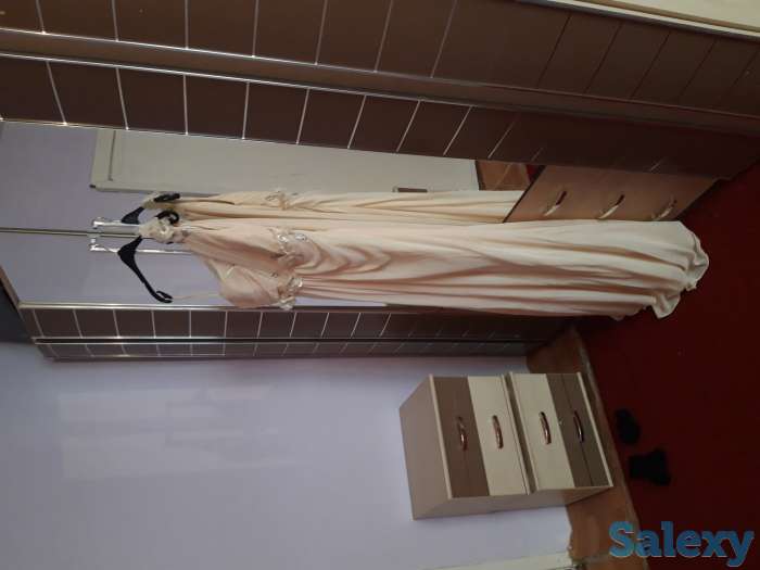 Вечерные платья размером 48, фотография 1