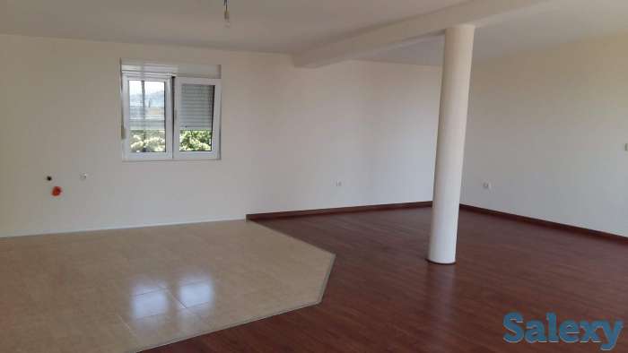 Четырехкомнатная квартира в Черногории, г.Бар, фотография 9