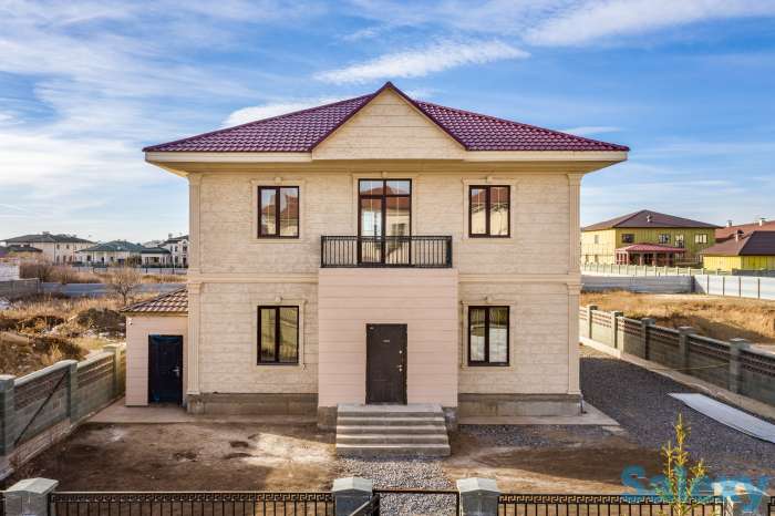 4-х комнатный дом в Депутатском городке, Бердібай 13, фотография 1