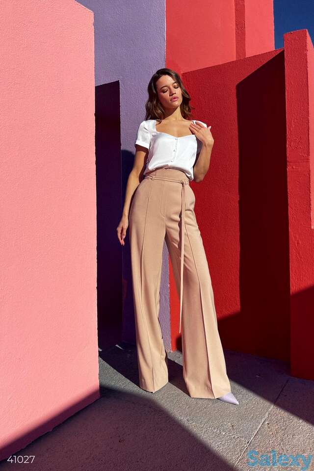 Бежевые брюки палаццо с поясом, фотография 1