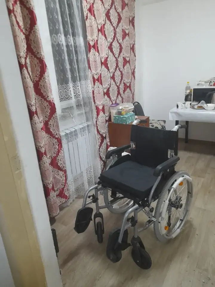 Иныалидная коляска, фотография 1