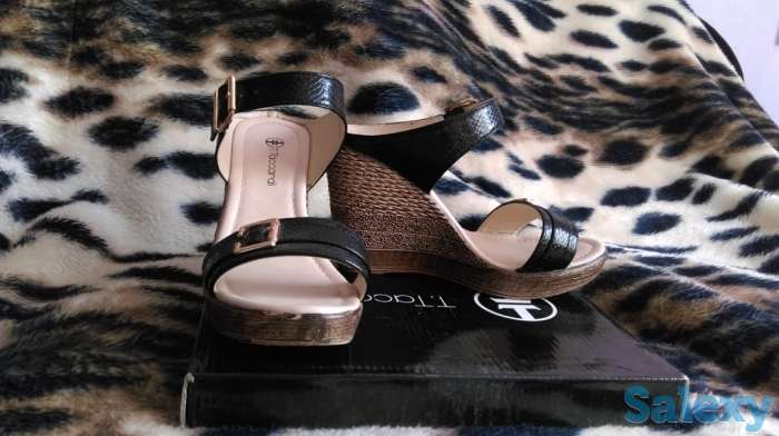 Продам новую обувь 37 размер с тенге, фотография 3