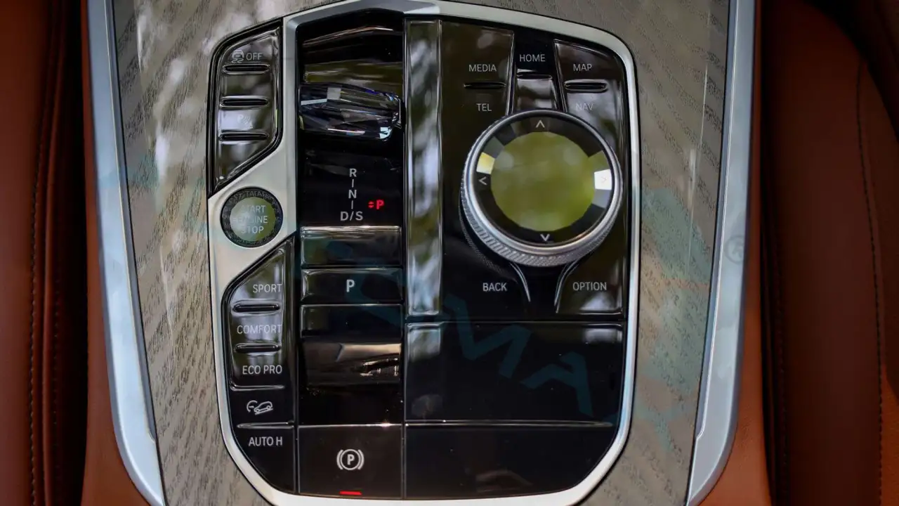 BMW X5 xDrive40i, фотография 6