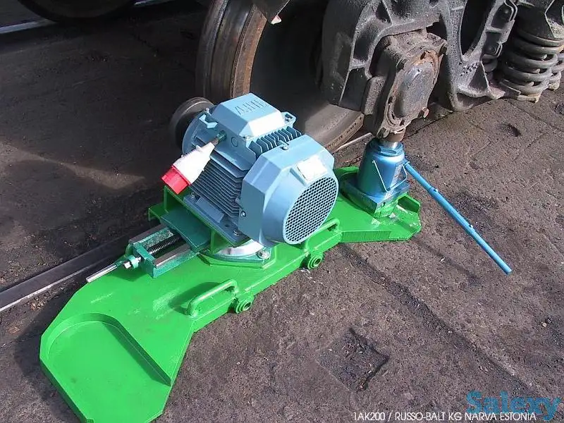 Мобильный колесотокарный станок 1АК200 - обточка колес без выкатки, фотография 4