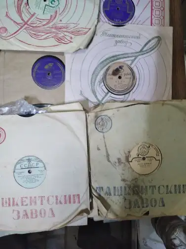 Грампластинки старые и более современные ..., фотография 2