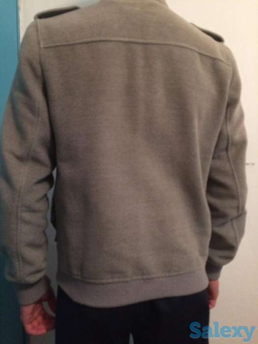 продам весеннюю куртку, фотография 3