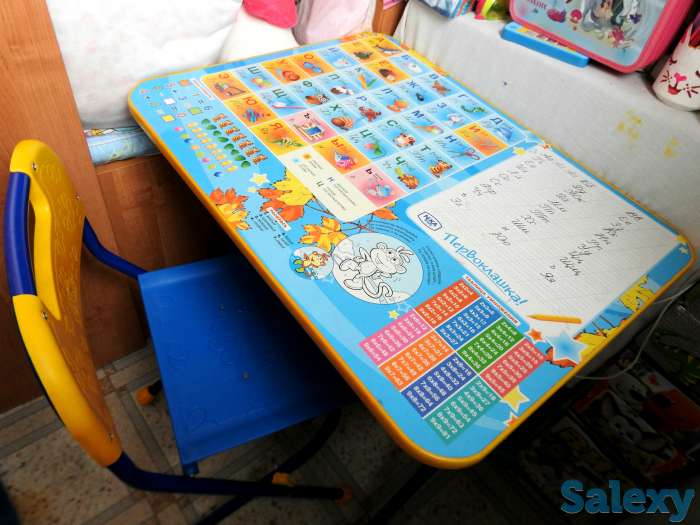 Стол со стулом, фотография 1