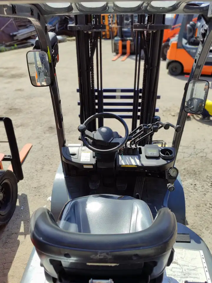 Вилочные погрузчики TOYOTA FG25 из Японии, фотография 3